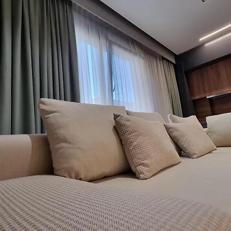 P&job Apartament Apartman *